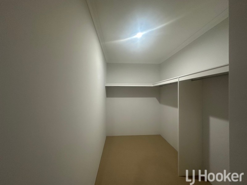 12 Pensacola Grove, Madora Bay WA 6210