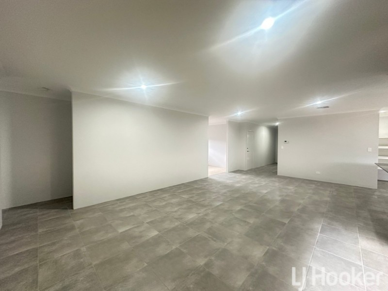 12 Pensacola Grove, Madora Bay WA 6210