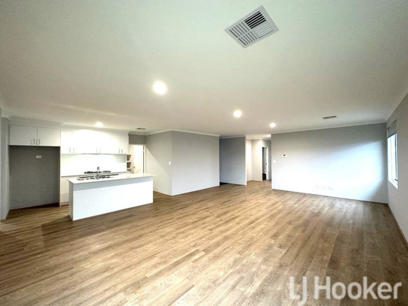 242 Badgerup Avenue, Lakelands WA 6180