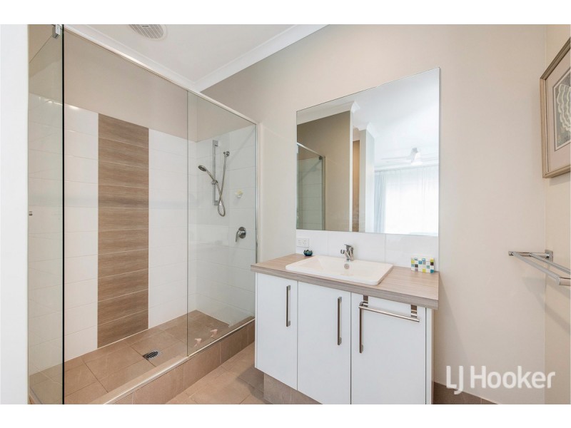 2 Thornbill Crescent, Coodanup WA 6210