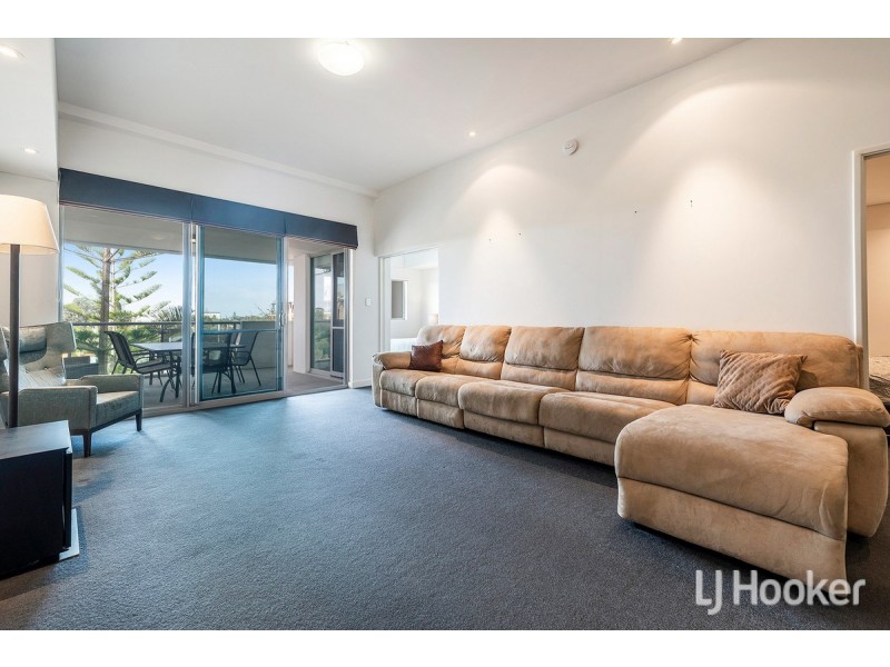 3205/16 Dolphin Drive, Mandurah WA 6210