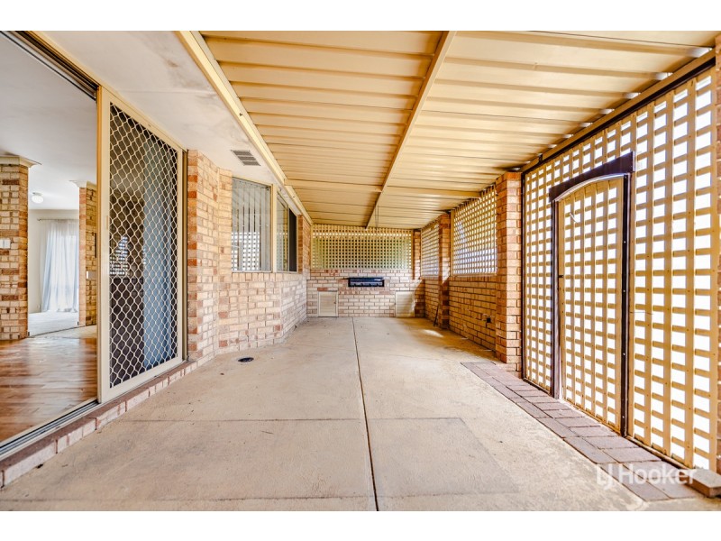 54 Oakmont Avenue, Meadow Springs WA 6210