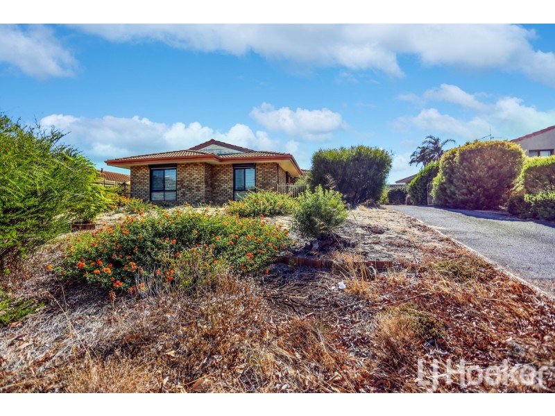 40 Peelwood Parade, Halls Head WA 6210
