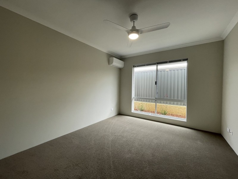43 Coronardo Way, Madora Bay WA 6210