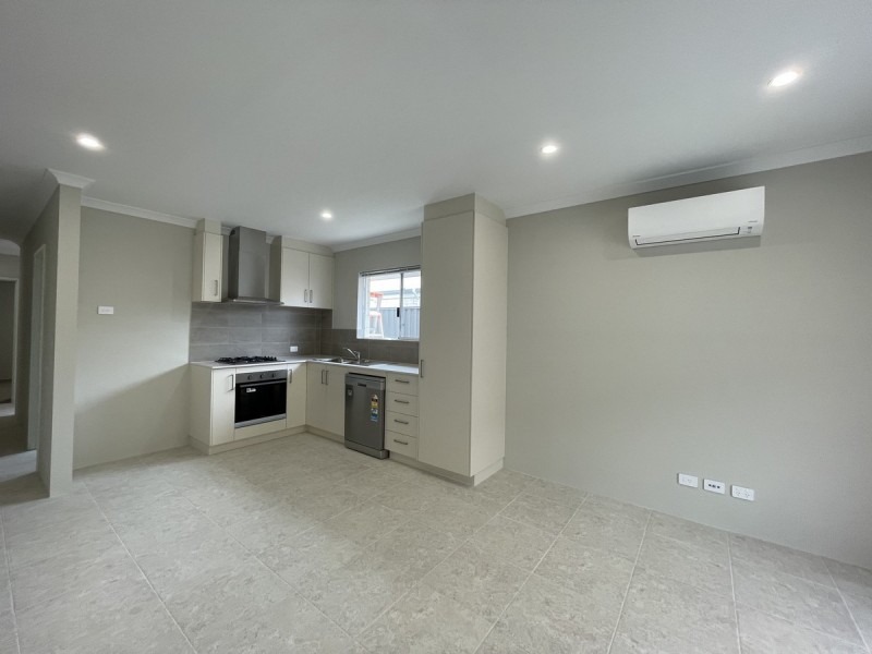 43A Coronardo Way, Madora Bay WA 6210