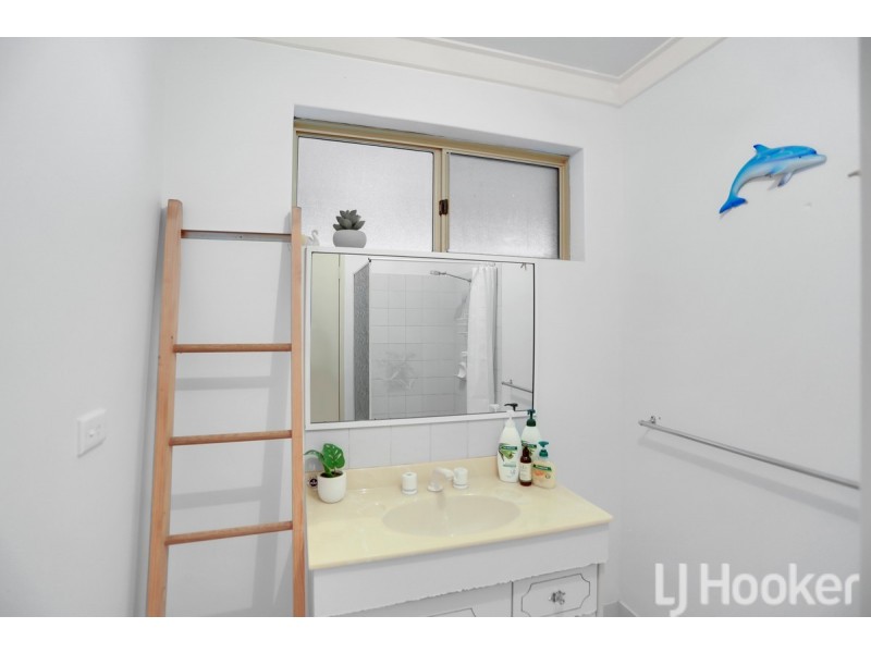 99 Allambi Way, South Yunderup WA 6208