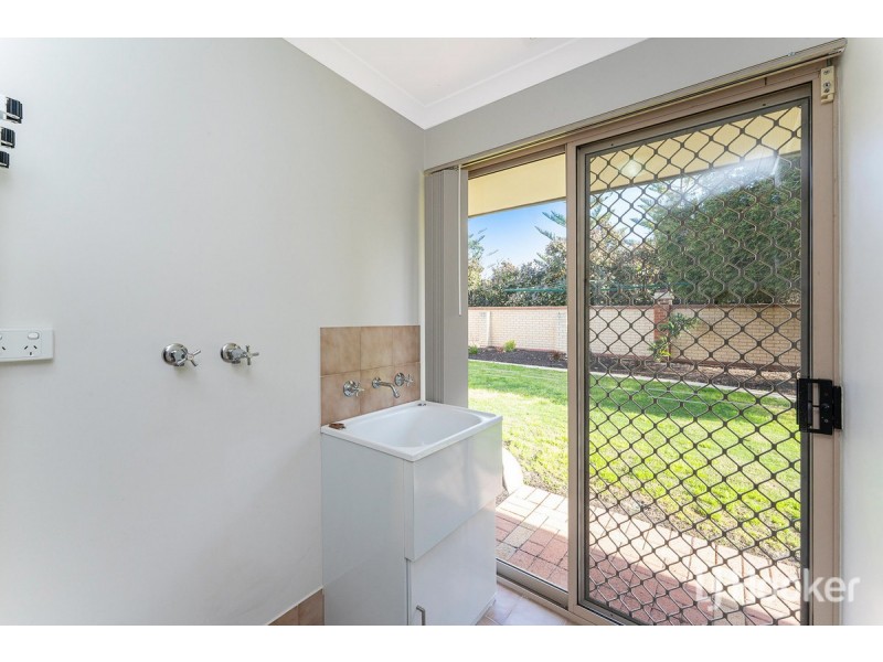 17 Lilac Green, Halls Head WA 6210