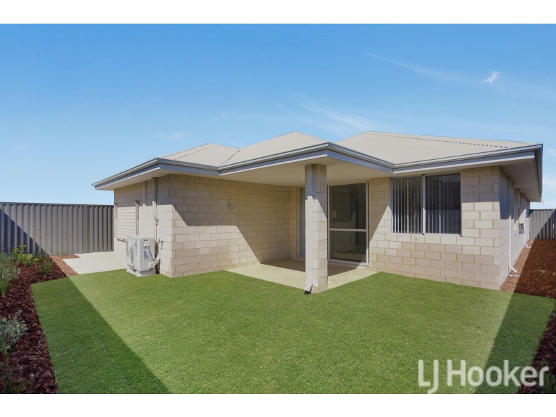 28 Swiftshire Road, Madora Bay WA 6210