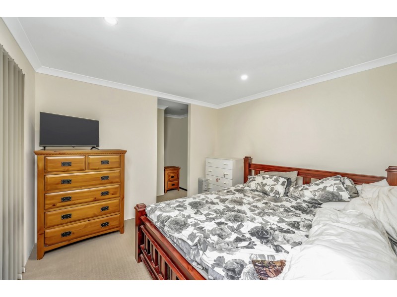 7 Lytham Lane, Meadow Springs WA 6210
