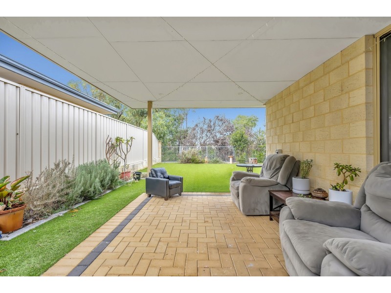 7 Lytham Lane, Meadow Springs WA 6210