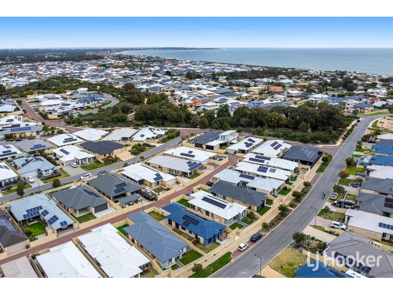 27 Orelia Street, Madora Bay WA 6210