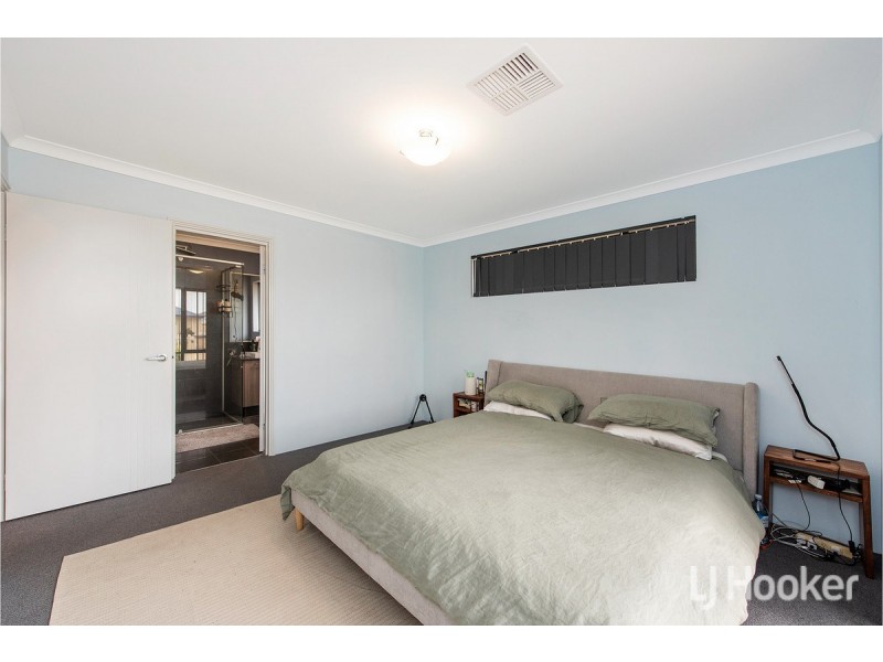 27 Orelia Street, Madora Bay WA 6210