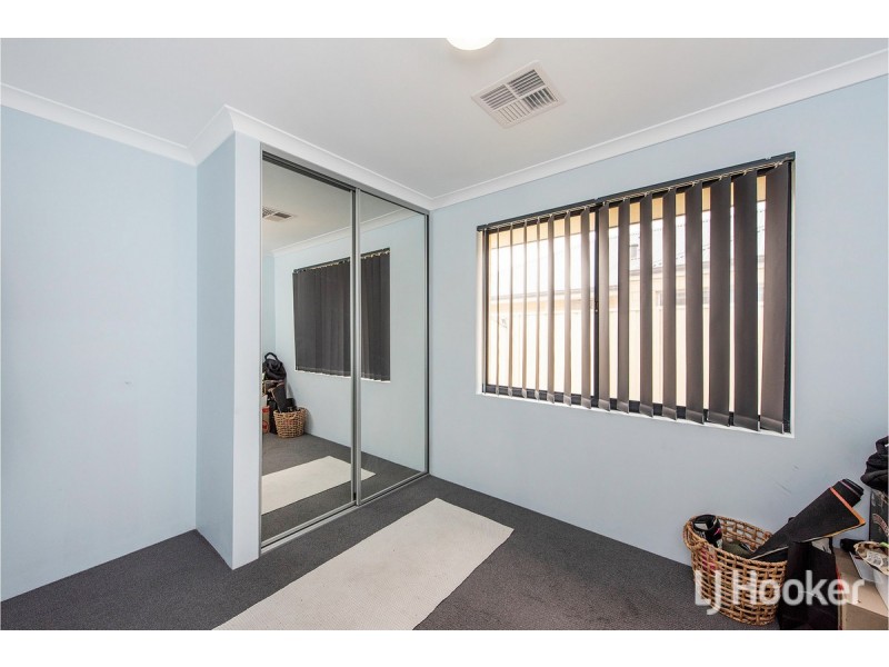 27 Orelia Street, Madora Bay WA 6210