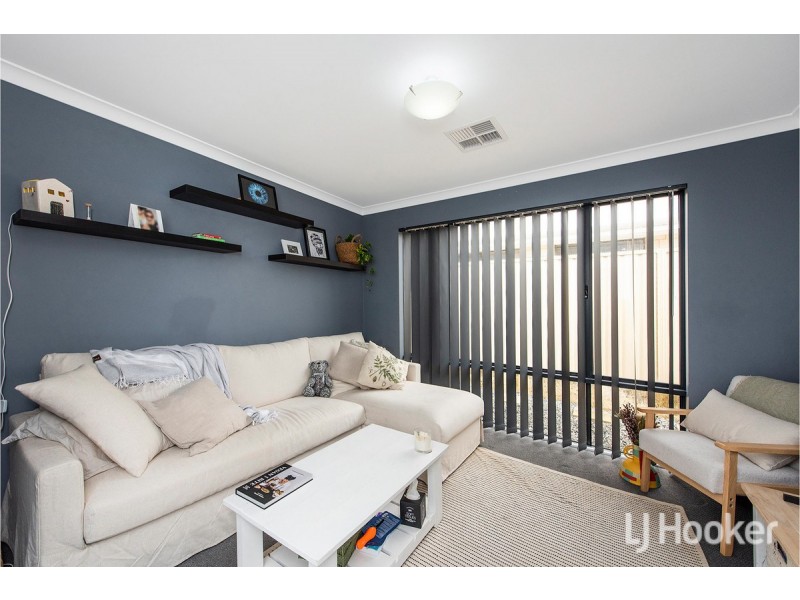 27 Orelia Street, Madora Bay WA 6210