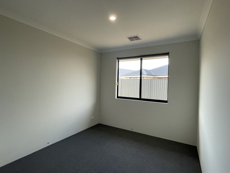 82 Paparone Road, Baldivis WA 6171