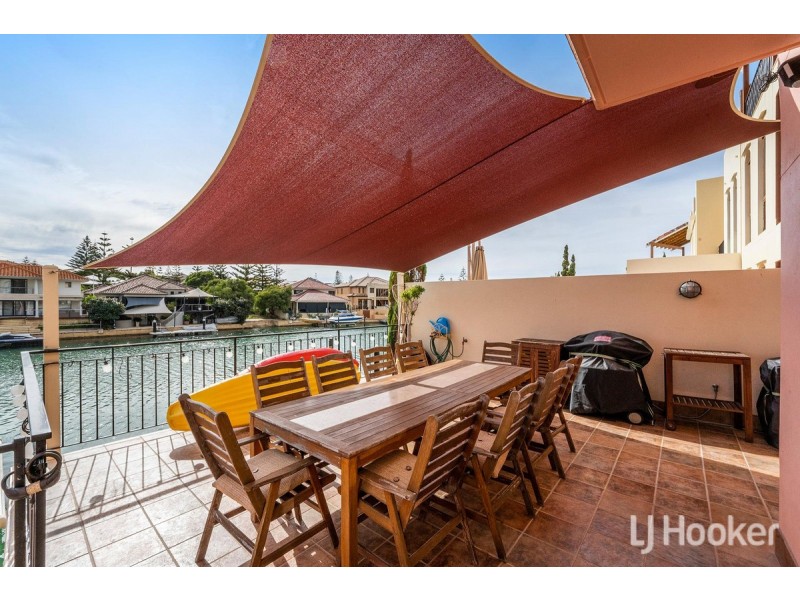 24/18 Port Quays, Wannanup WA 6210