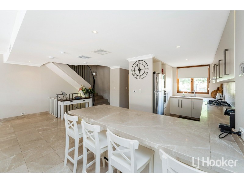 24/18 Port Quays, Wannanup WA 6210