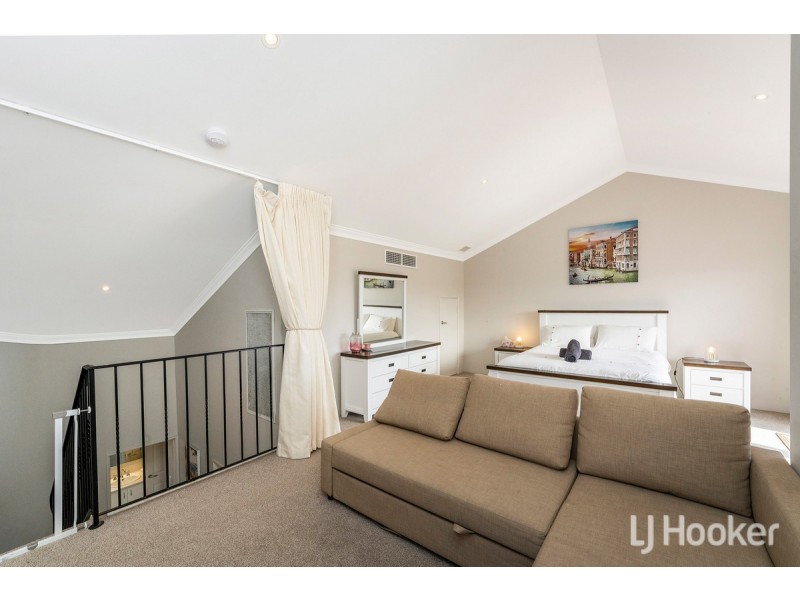 24/18 Port Quays, Wannanup WA 6210