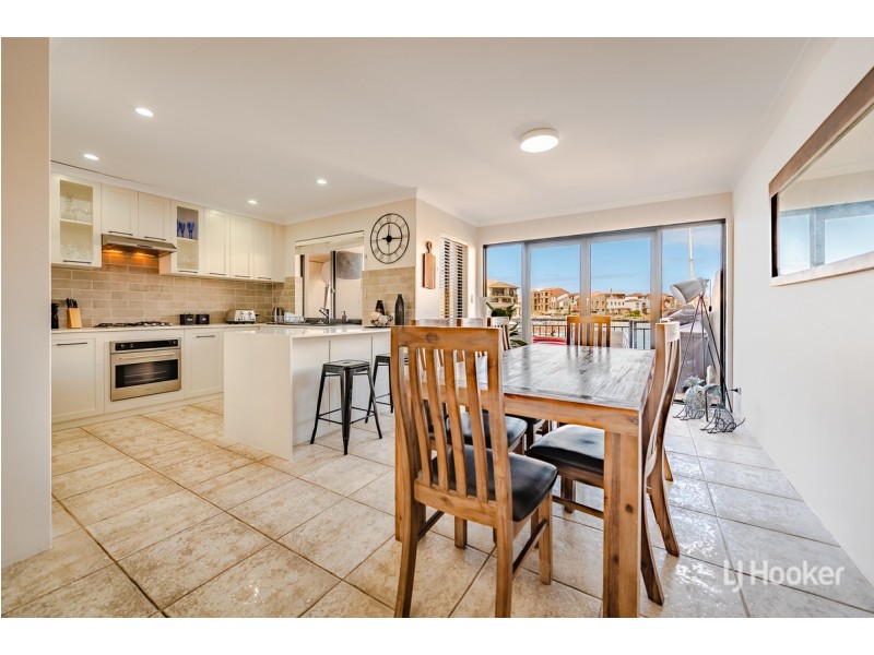 24/69 Westview Parade, Wannanup WA 6210