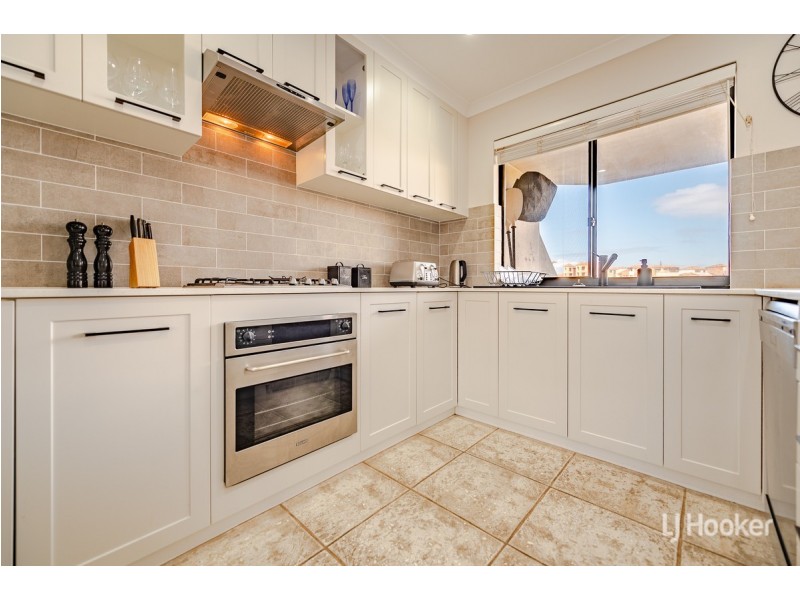 24/69 Westview Parade, Wannanup WA 6210