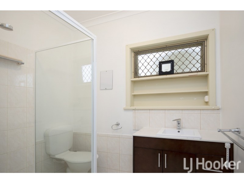 15 Leigh Street, Dudley Park WA 6210