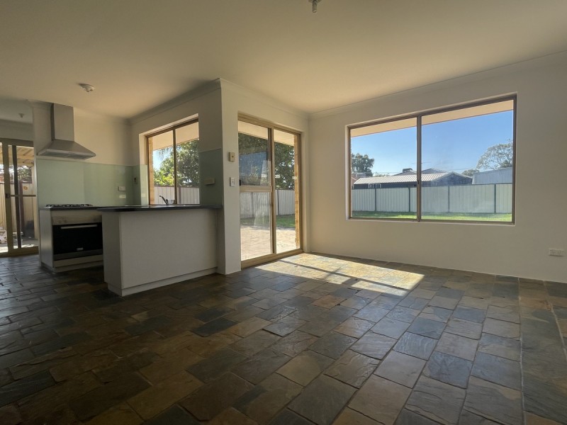 13 Quokka Elbow, Brookdale WA 6112