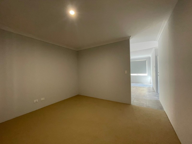 12 Nyabing Pass, Dawesville WA 6211