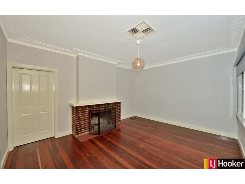 12 Lanyon Street, Mandurah WA 6210