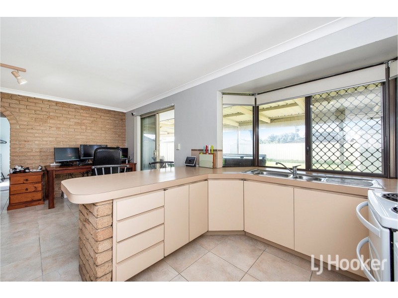 18 Dundas Place, Greenfields WA 6210