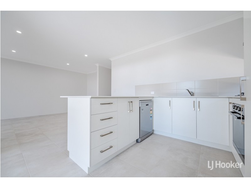 A/59 Sarasota Loop, Madora Bay WA 6210
