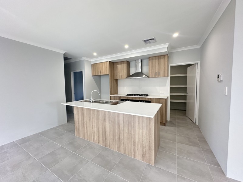 13 Moonlight Street, Madora Bay WA 6210