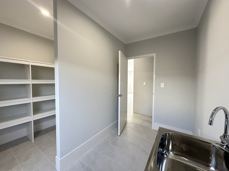 13 Moonlight Street, Madora Bay WA 6210