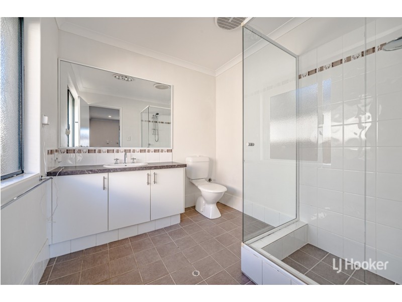 7 Lismore Ridge, Lakelands WA 6180