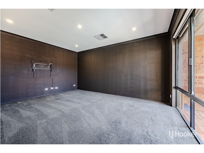 7 Lismore Ridge, Lakelands WA 6180