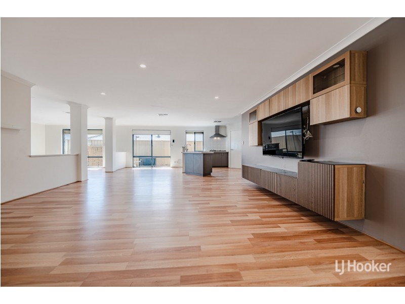 7 Lismore Ridge, Lakelands WA 6180