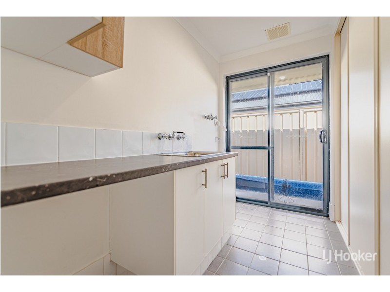 7 Lismore Ridge, Lakelands WA 6180