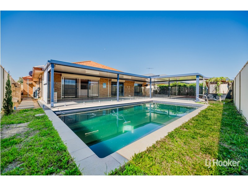 7 Lismore Ridge, Lakelands WA 6180