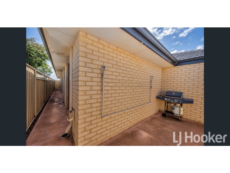 2 Keelia Vale, Lakelands WA 6180