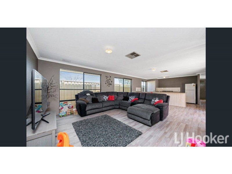 2 Keelia Vale, Lakelands WA 6180