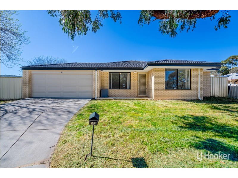 32 Batt Drive, Brookdale WA 6112
