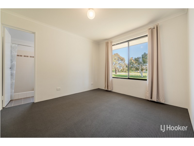 32 Batt Drive, Brookdale WA 6112