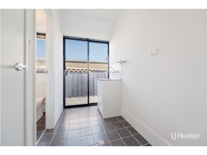 32 Batt Drive, Brookdale WA 6112