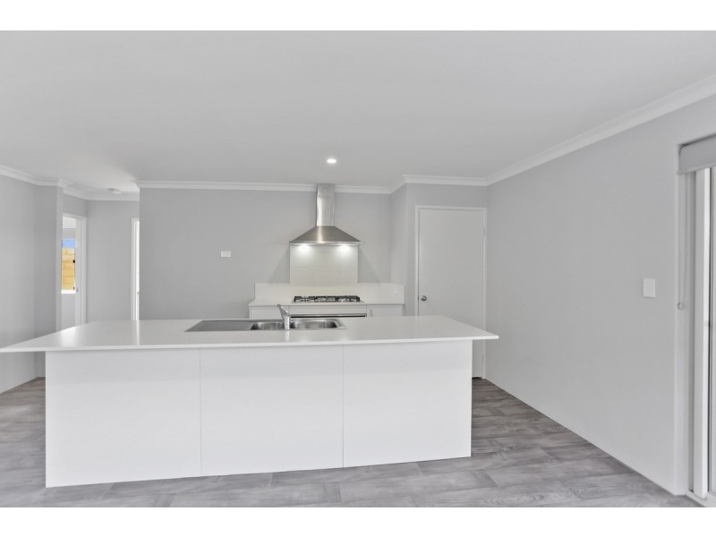 26 Jefferson Street, Lakelands WA 6180