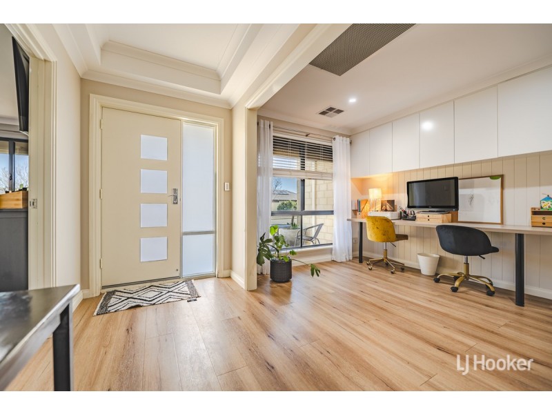 72 Badgerup Avenue, Lakelands WA 6180