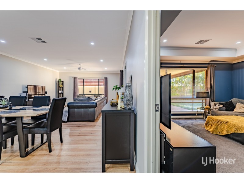 72 Badgerup Avenue, Lakelands WA 6180