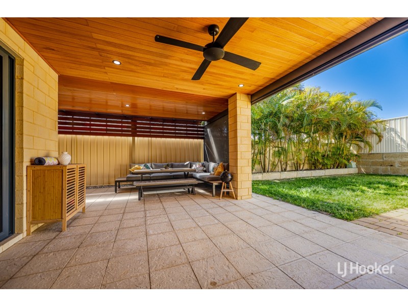 72 Badgerup Avenue, Lakelands WA 6180