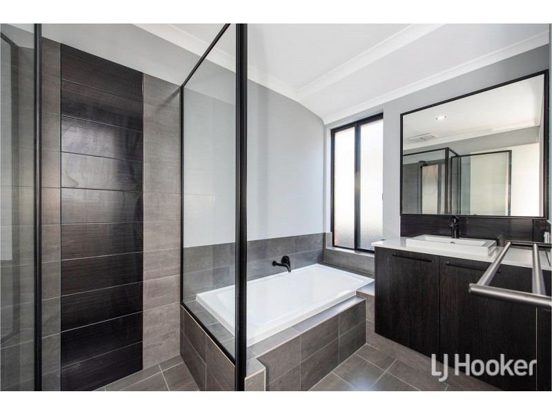 42 Hampstead Parade, Ravenswood WA 6208