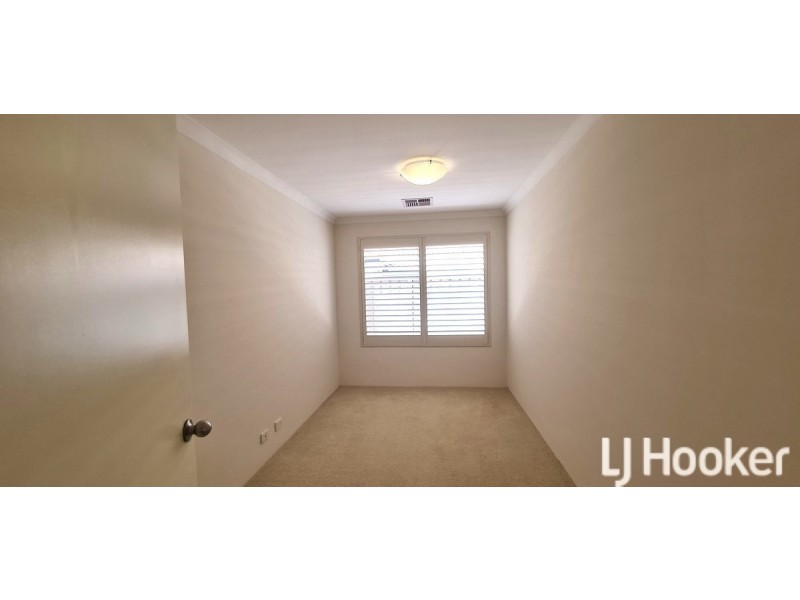 22 Willow Brook View, Meadow Springs WA 6210