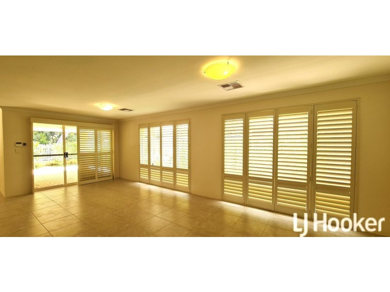 22 Willow Brook View, Meadow Springs WA 6210