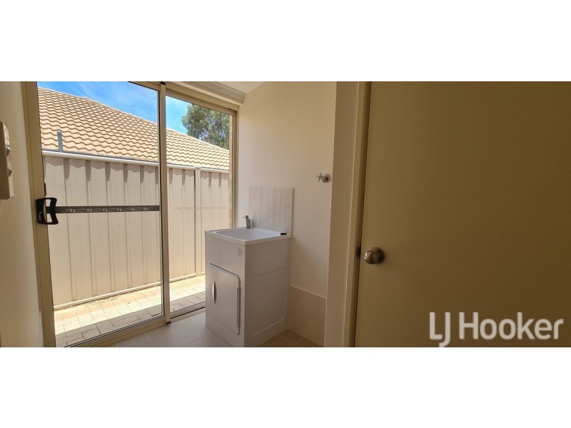 22 Willow Brook View, Meadow Springs WA 6210